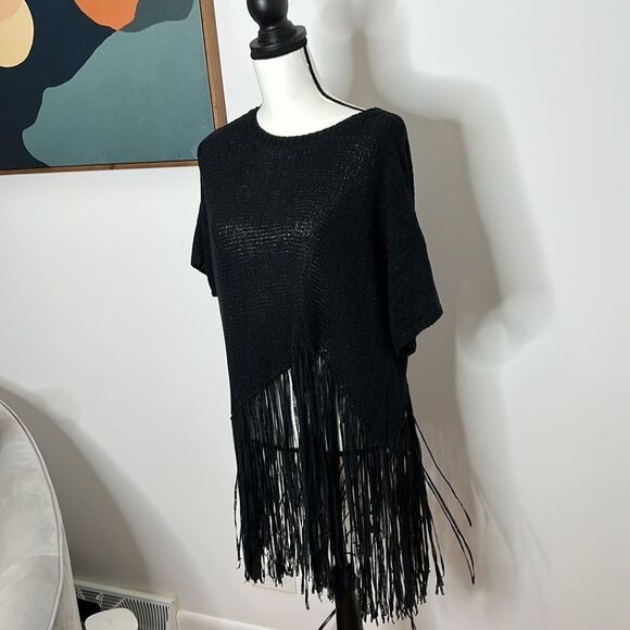 GABBY ISABELLA Fringe Sweater Size Large - Picture 2 of 8